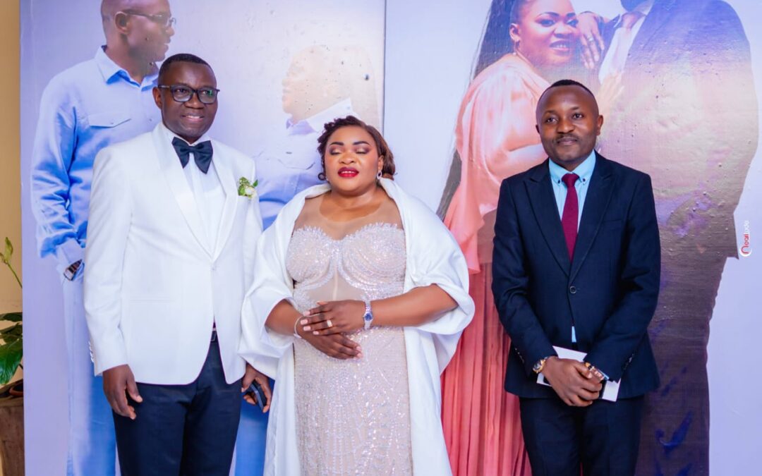 RDC : Alain Mumbere Muhongya exprime sa gratitude après son invitation aux 30 ans de mariage du ministre Julien Paluku