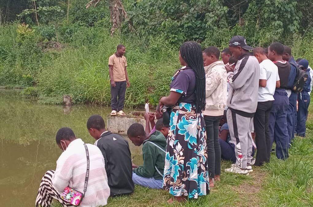 Beni : les élèves de l’Institut Monseigneur Kahongya en excursion scientifique à la ferme-école Nino Baglieri