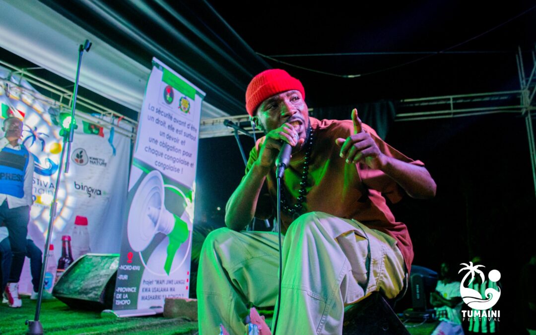 Beni : avec « Sans titre et J&rsquo;ai appris » au Festival Tumaini, l&rsquo;artiste Tafary Slam appelle les Africains à l&rsquo;unité et à la prise de conscience