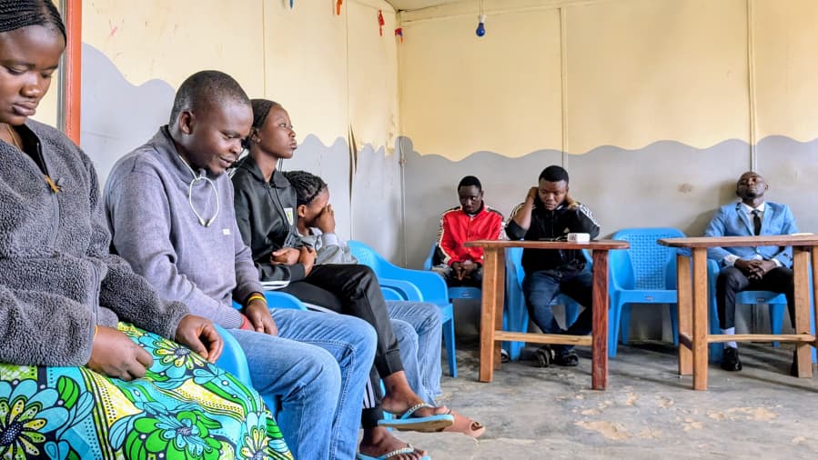 Mouvements ADF à Beni – « Nous n’avons qu’à renforcer notre unité et notre vigilance pour dénicher les collaborateurs des ADF parmi nous » : Ubuntu Panafrika devant les membres du club La Fraternité à Oïcha