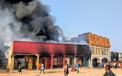 Oïcha ville : nouvel incendie spectaculaire au centre-ville, le maire annonce des investigations approfondies pour des mesures nécessaires de prévention