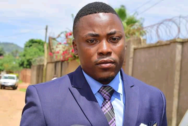 «Elles ont mis les journalistes dans leurs poches», Pamphlet de Ezedor KIHANDI